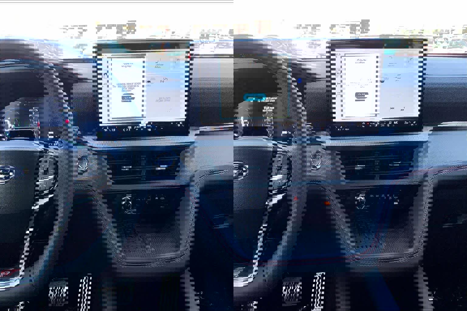 Certified 2025 Ford Explorer ST w/ Sun And Sound Package image 7