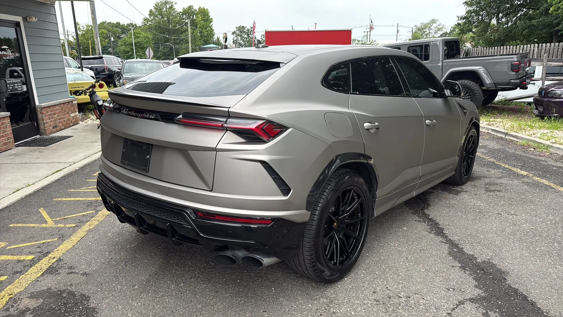 Used 2019 Lamborghini Urus AWD/4WD image 5