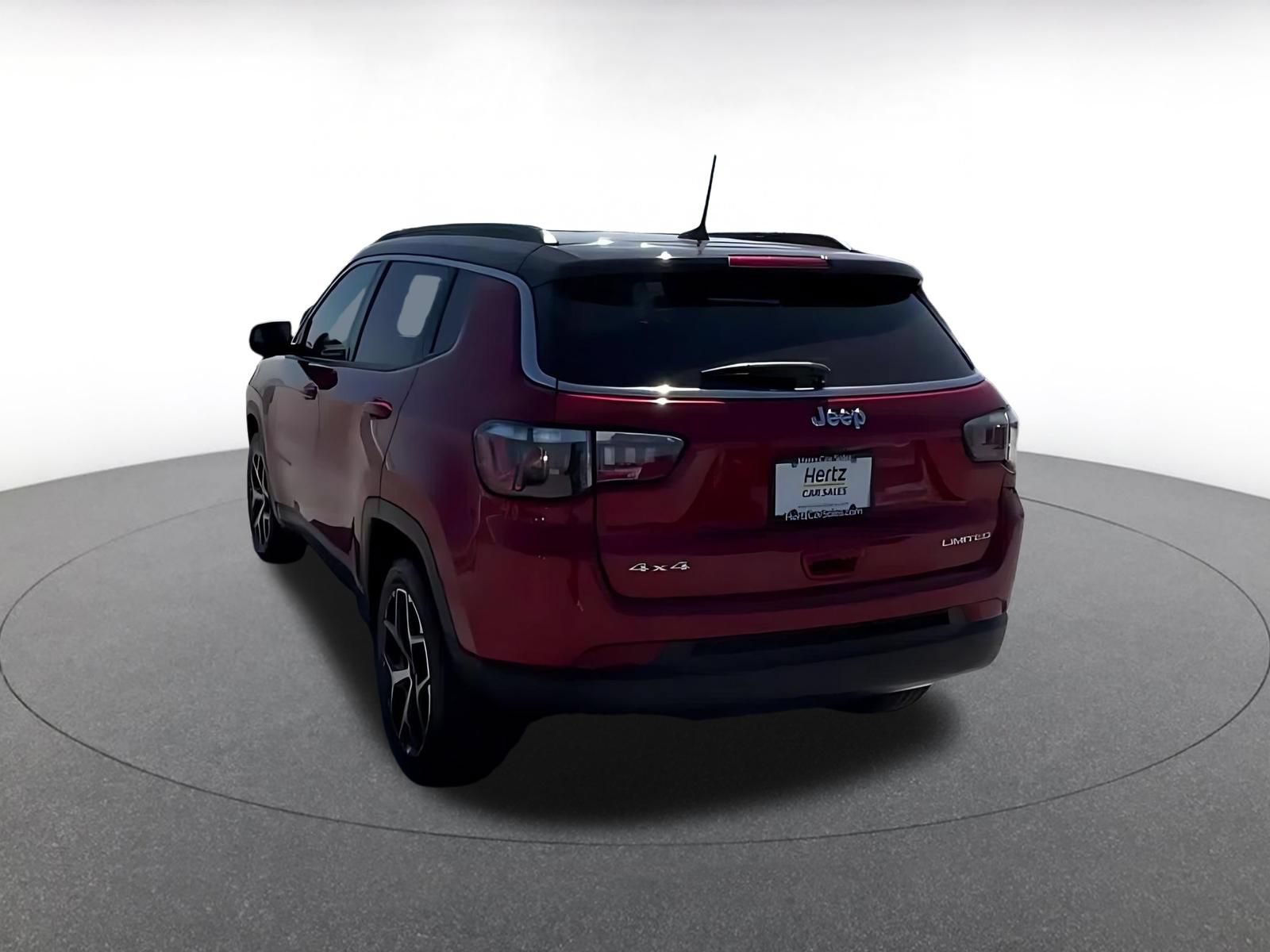 Used 2025 Jeep Compass Limited AWD/4WD image 11