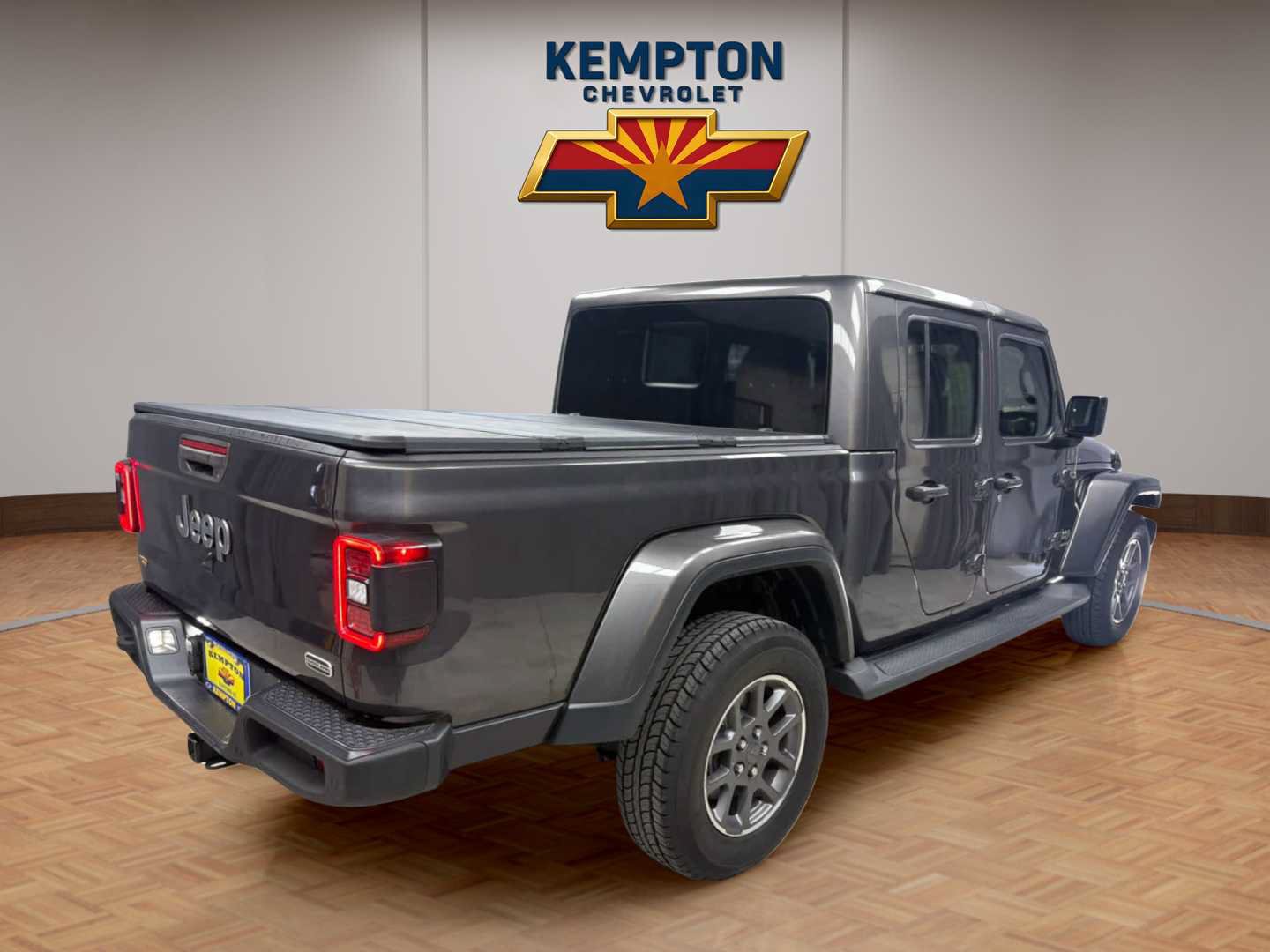 Used 2020 Jeep Gladiator Overland AWD/4WD image 6