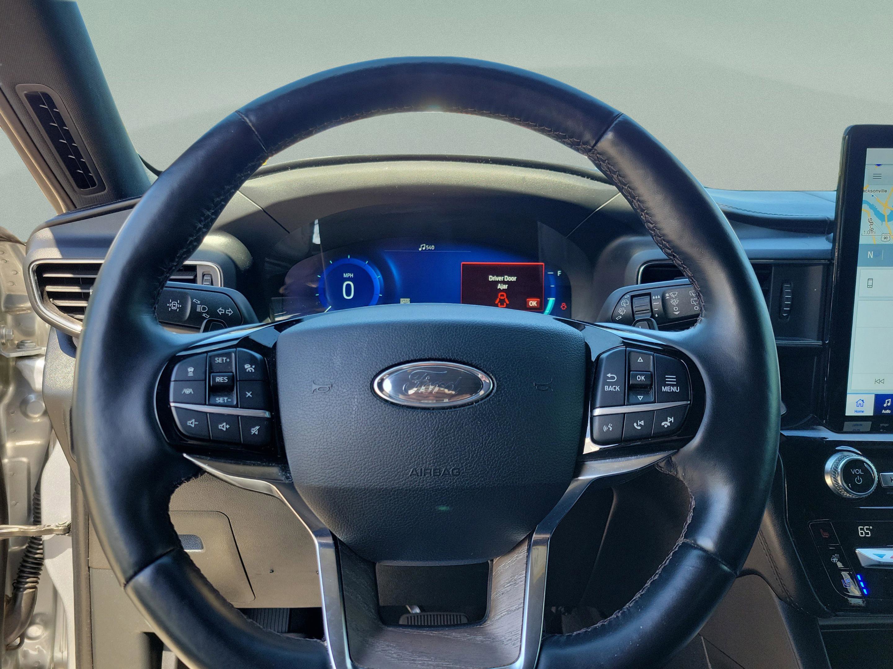 Used 2021 Ford Explorer Platinum w/ Equipment Group 601A image 11