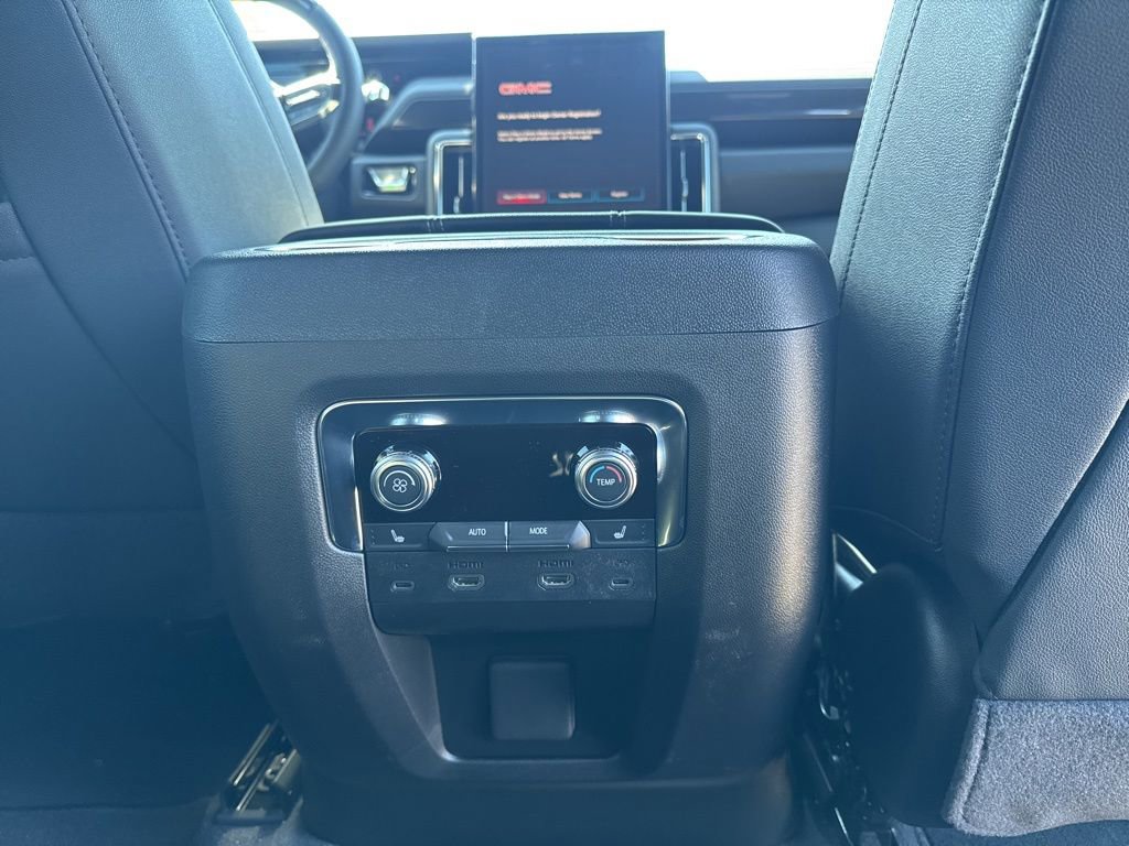 New 2026 GMC Yukon Elevation w/ Elevation Premium Package image 30