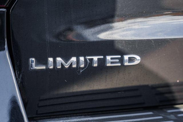 Used 2023 Ford Expedition Max Limited image 9