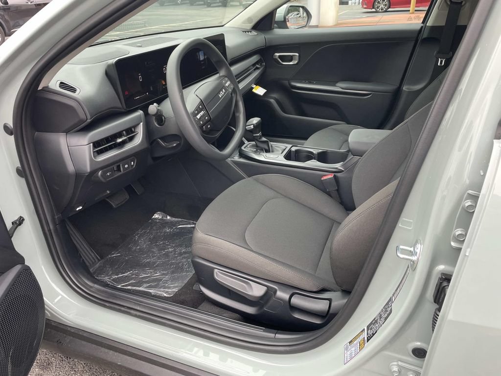 New 2026 Kia K4 FWD image 8