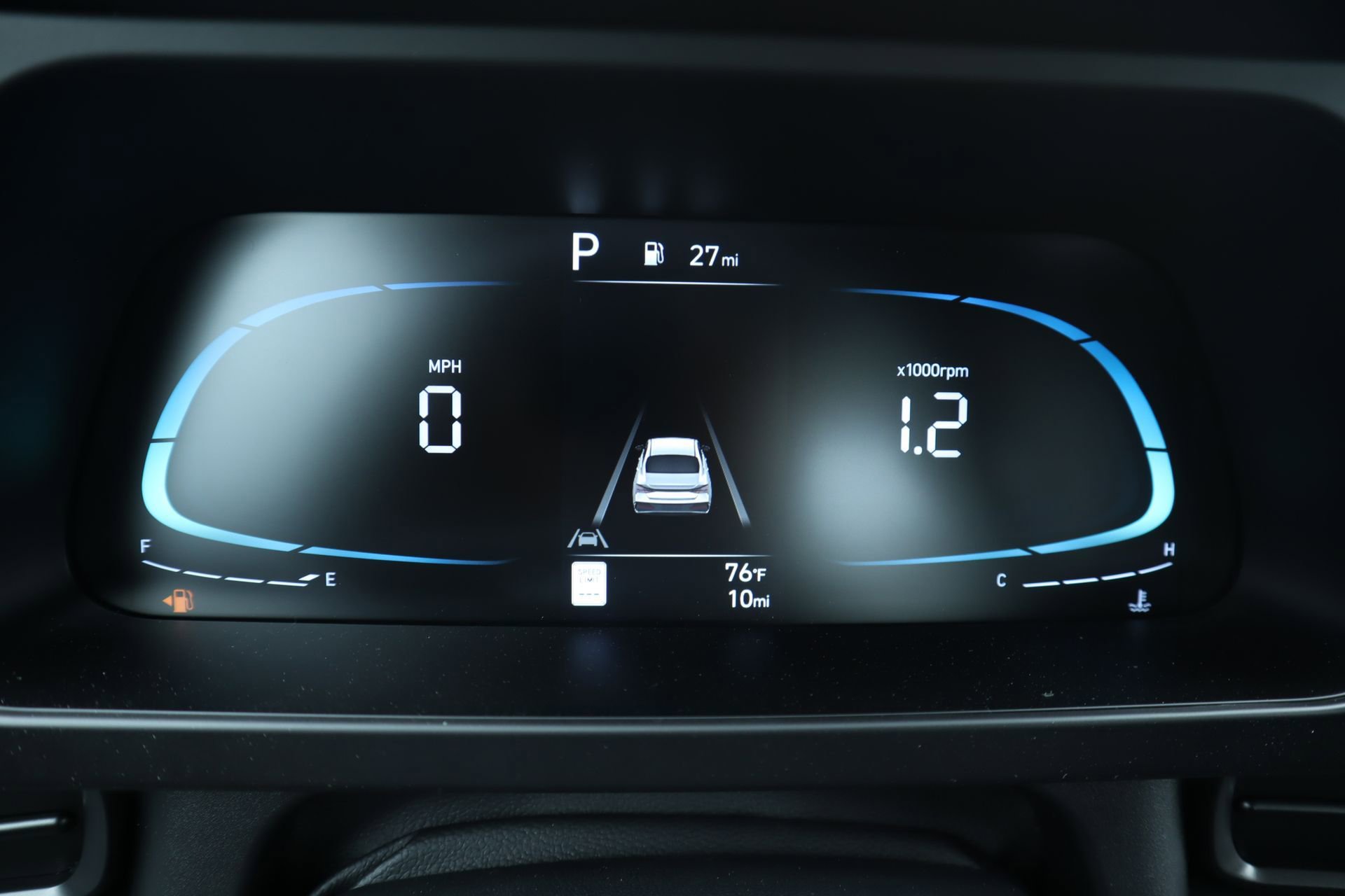 New 2026 Hyundai Elantra SEL Sport Premium FWD image 11