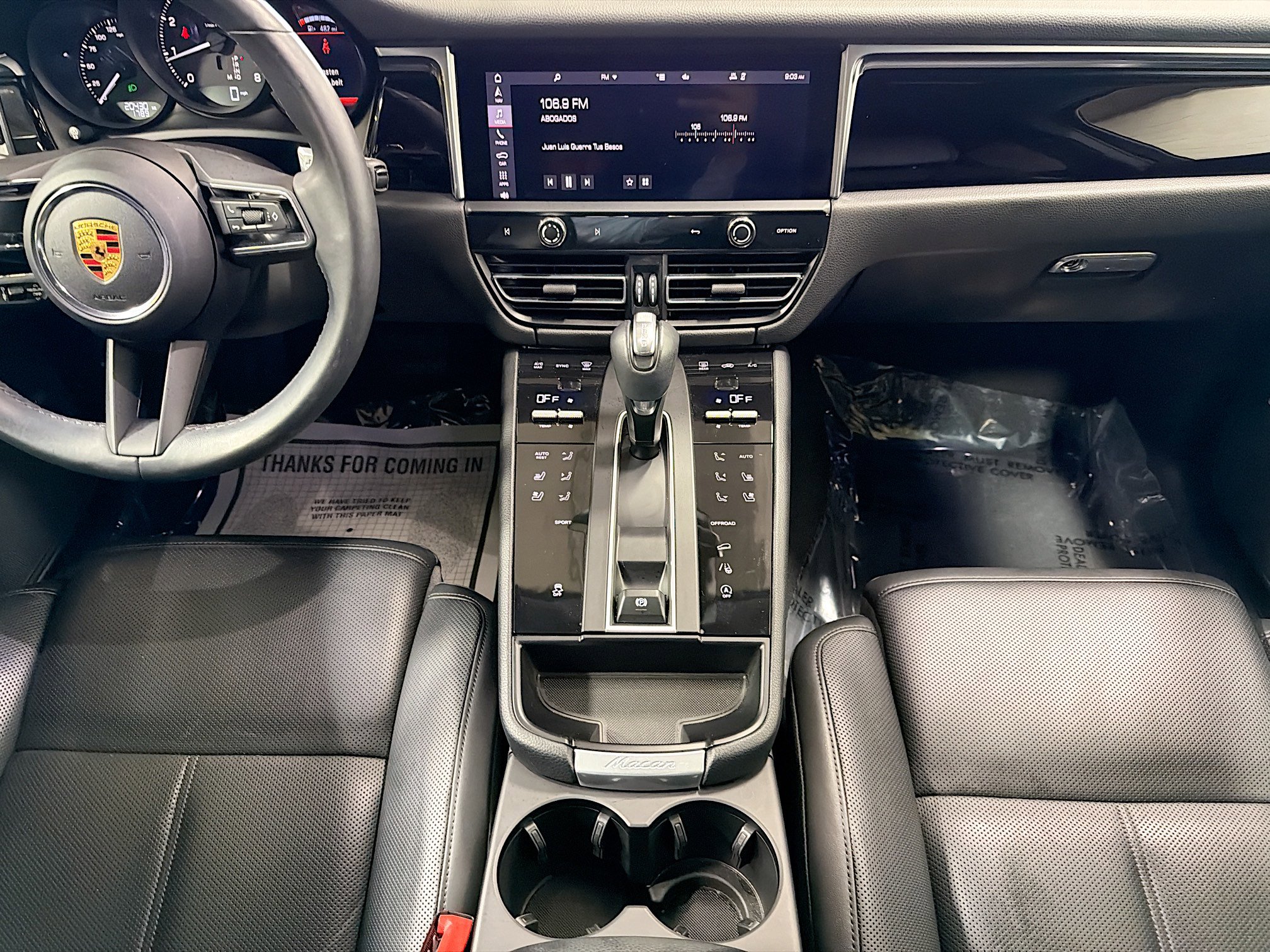 Certified 2023 Porsche Macan AWD/4WD image 19