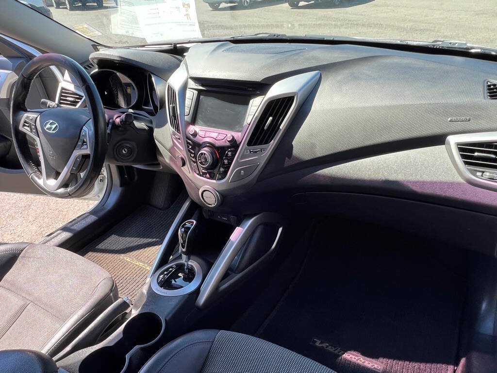 Used 2013 Hyundai Veloster w/ Style Pkg FWD image 26