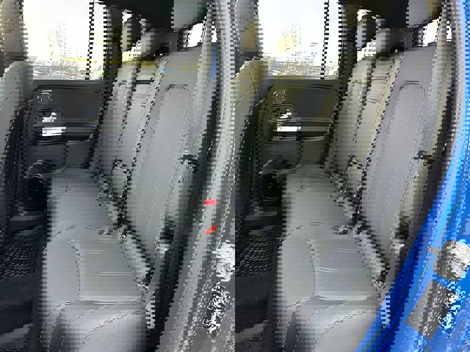 Used 2024 Mercedes-Benz GLB 250 4MATIC image 17