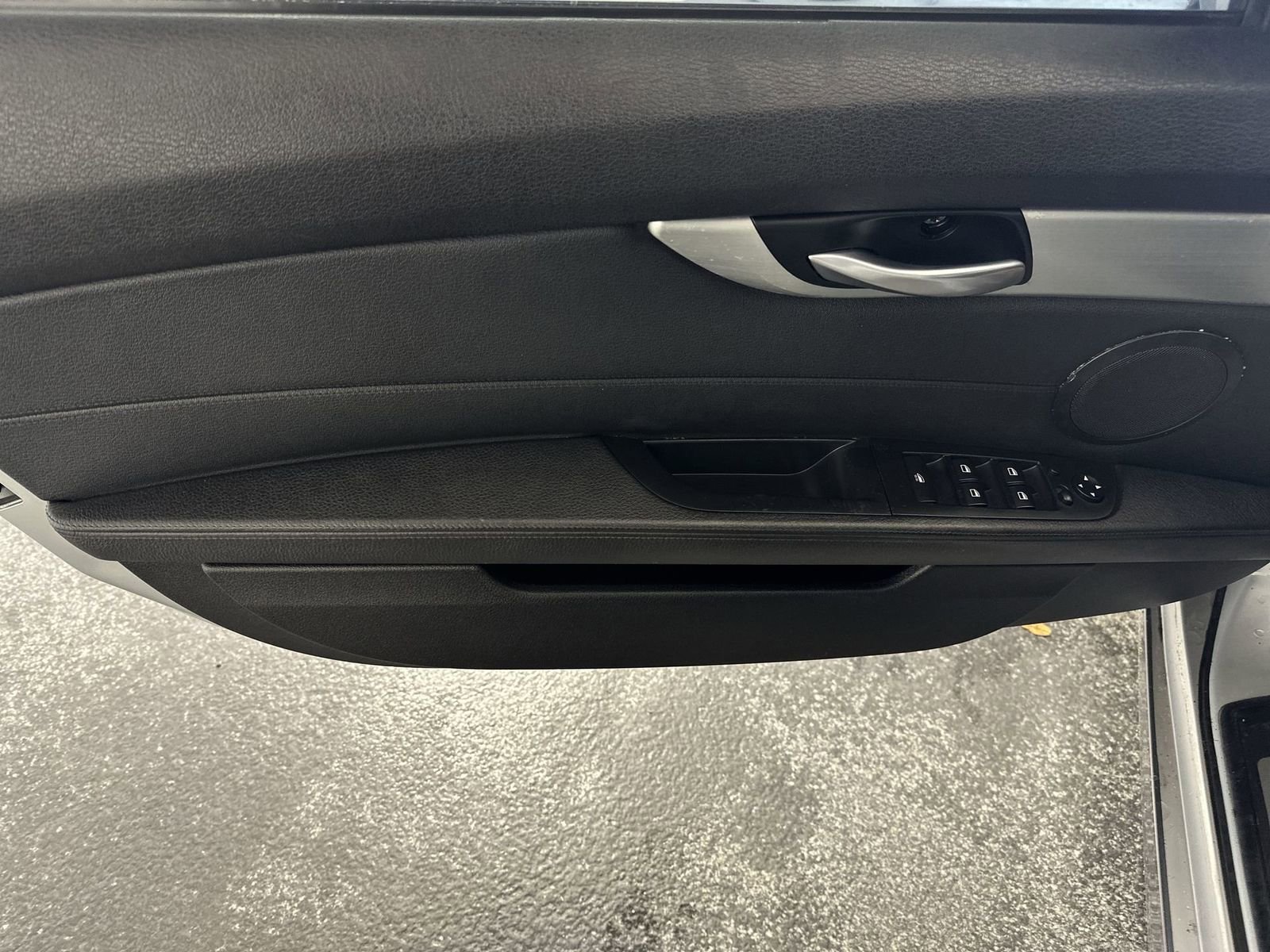 Used 2011 BMW Z4 sDrive35i image 34