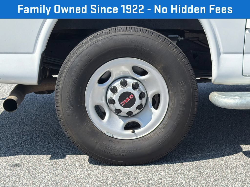 Used 2024 GMC Savana 2500 w/ Driver Convenience Package RWD image 17