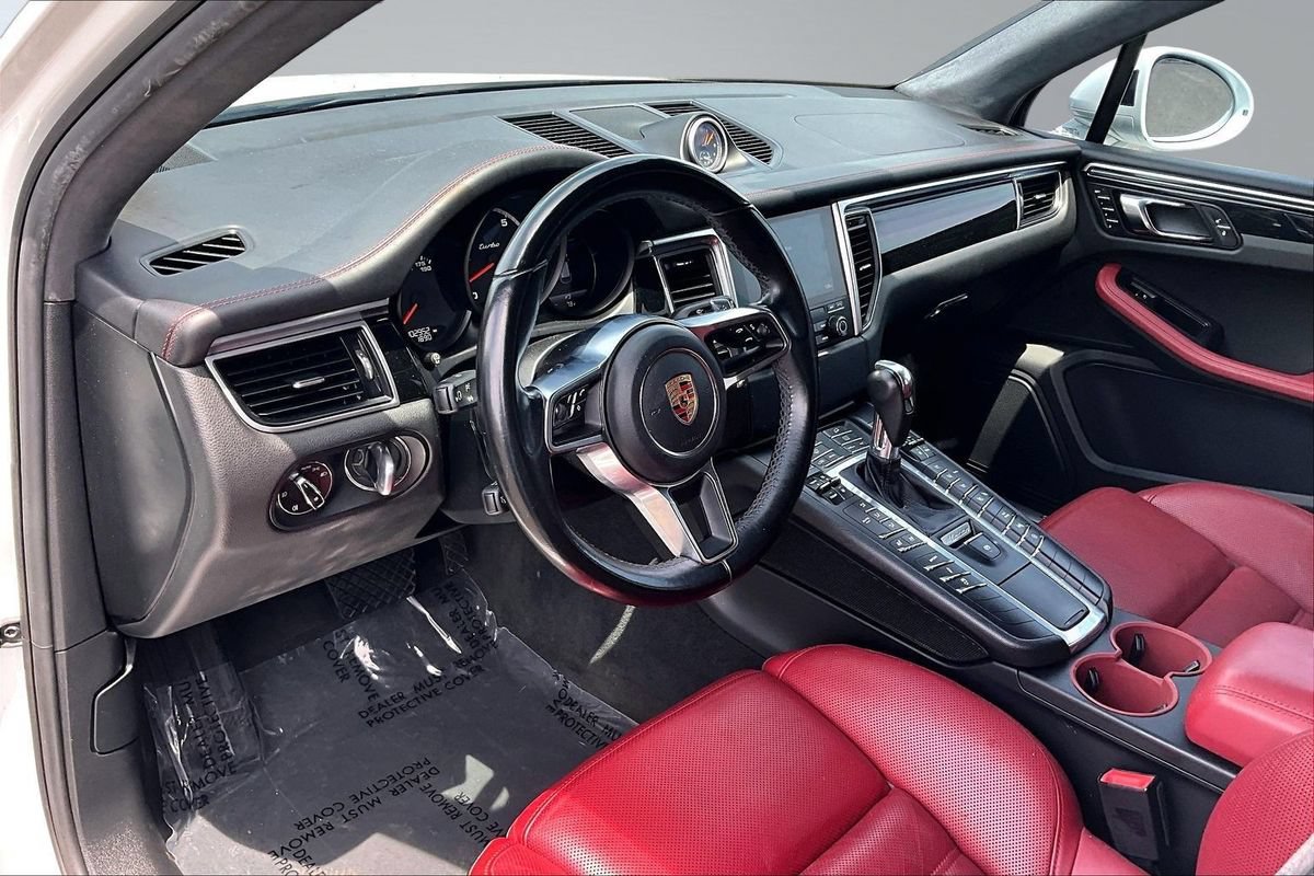 Used 2017 Porsche Macan Turbo AWD/4WD image 11