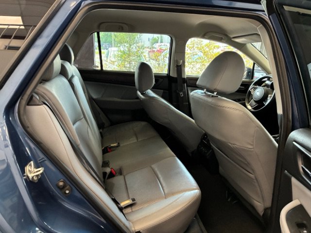 Used 2019 Subaru Outback 2.5i Limited AWD/4WD image 35