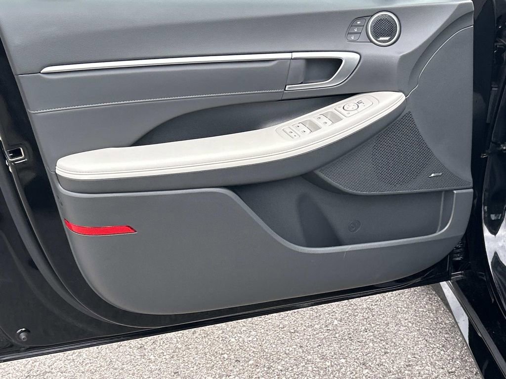 Certified 2024 Hyundai Sonata Limited image 17