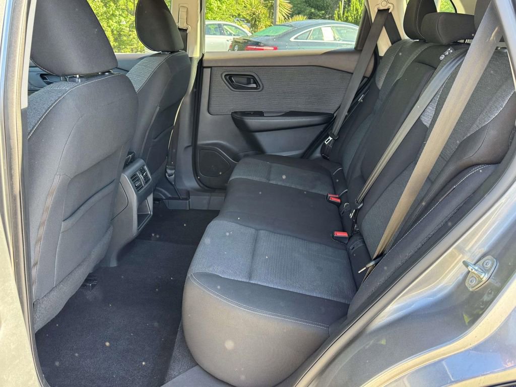 Used 2021 Nissan Rogue S FWD image 17