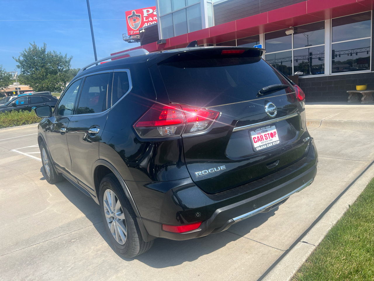 Used 2019 Nissan Rogue SV image 8