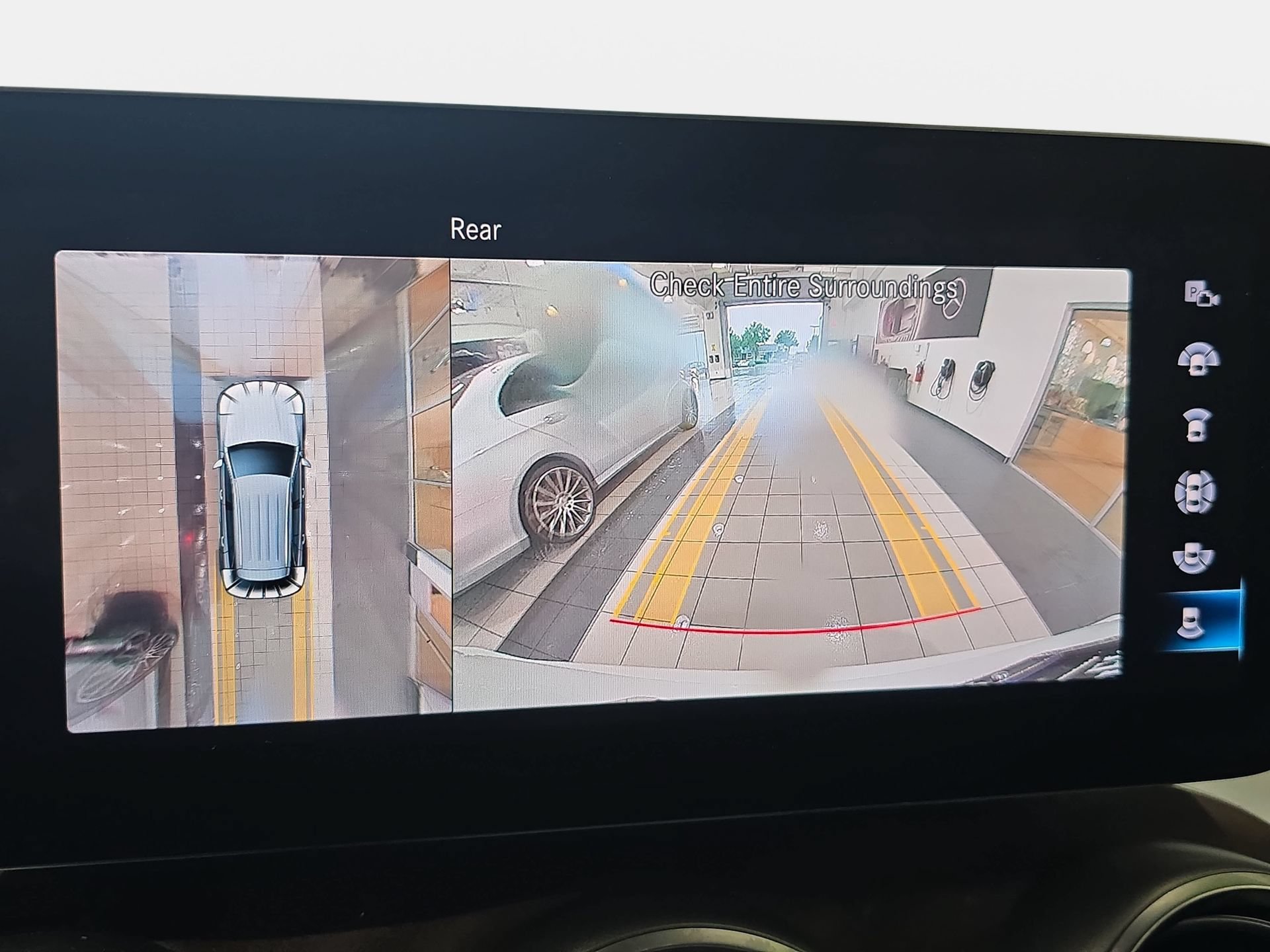 Used 2020 Mercedes-Benz GLC 300 4MATIC image 23
