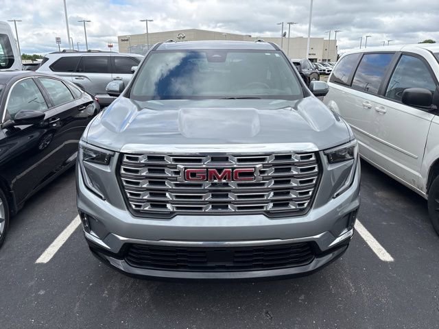 Used 2024 GMC Acadia Denali FWD image 2