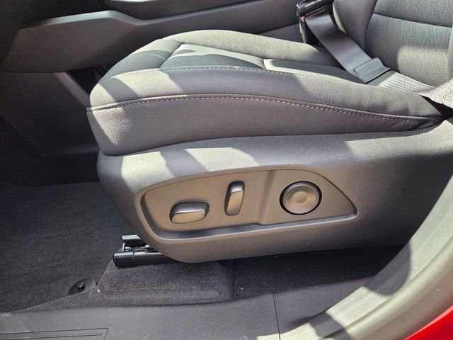 New 2026 Chevrolet Equinox LT w/ Convenience Package II image 23