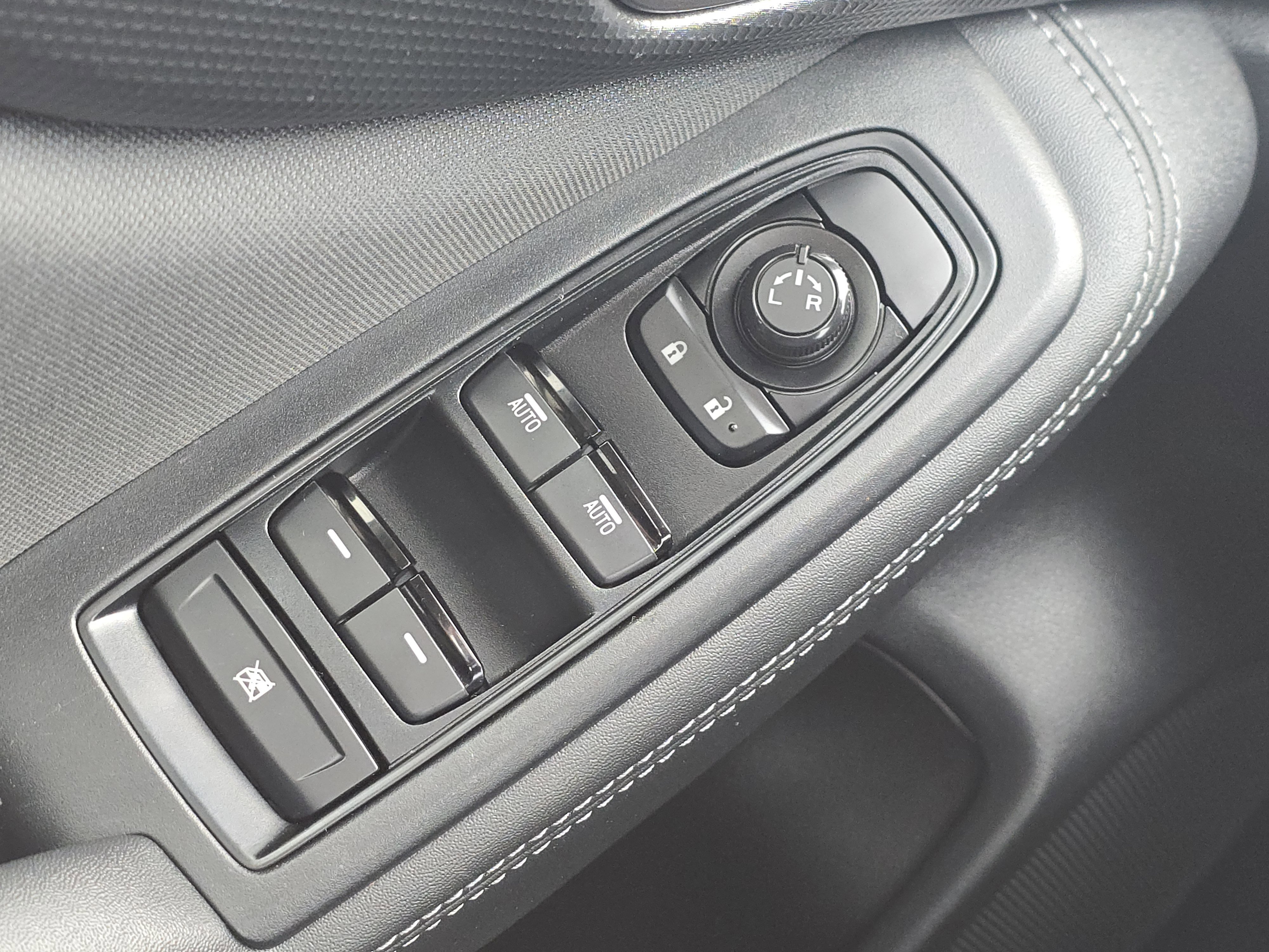 Certified 2023 Subaru Forester Premium image 26