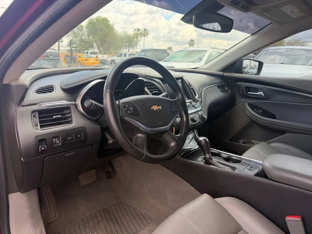 Used 2017 Chevrolet Impala LT w/ Convenience Package FWD image 20