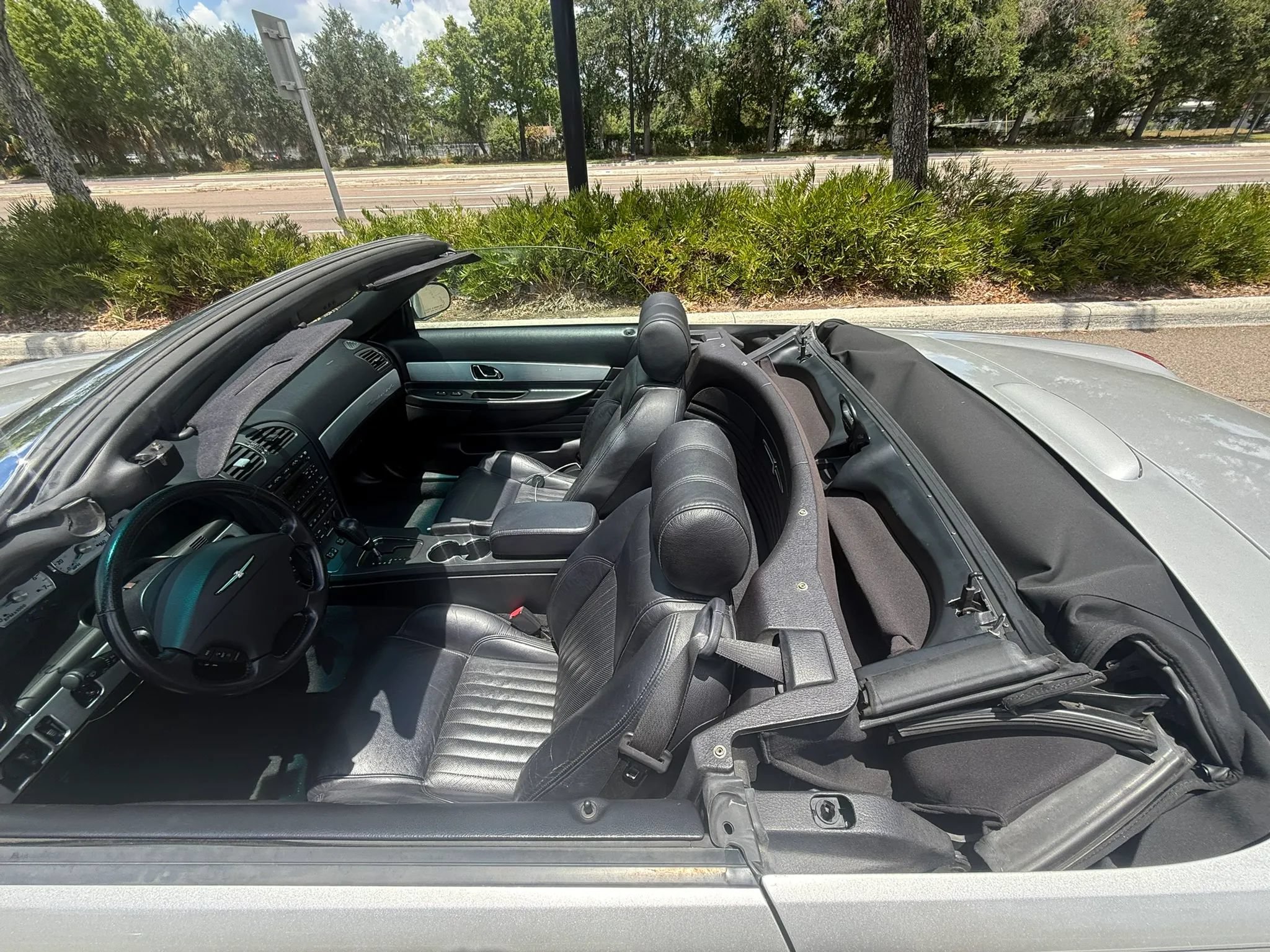 Used 2004 Ford Thunderbird RWD image 9