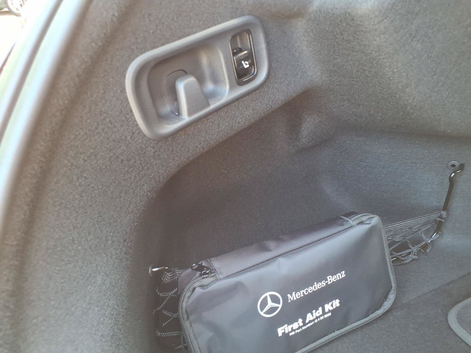 Used 2025 Mercedes-Benz C 300 4MATIC Sedan image 32