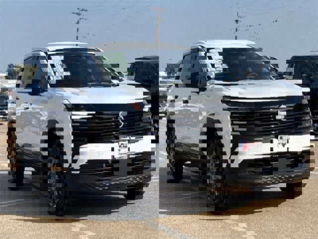 New 2026 Nissan Kicks S image 2