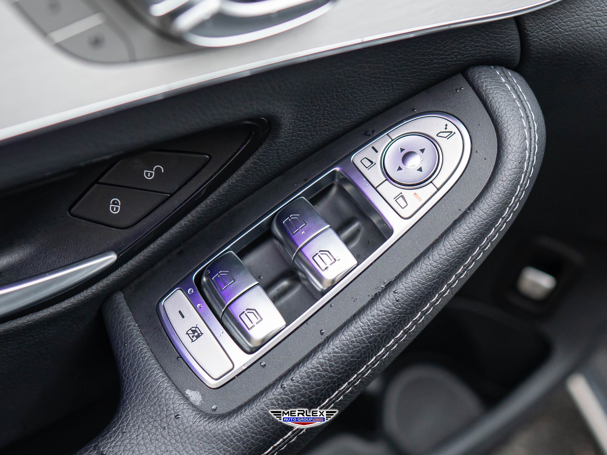 Used 2021 Mercedes-Benz C 300 Sedan w/ Premium Package image 39