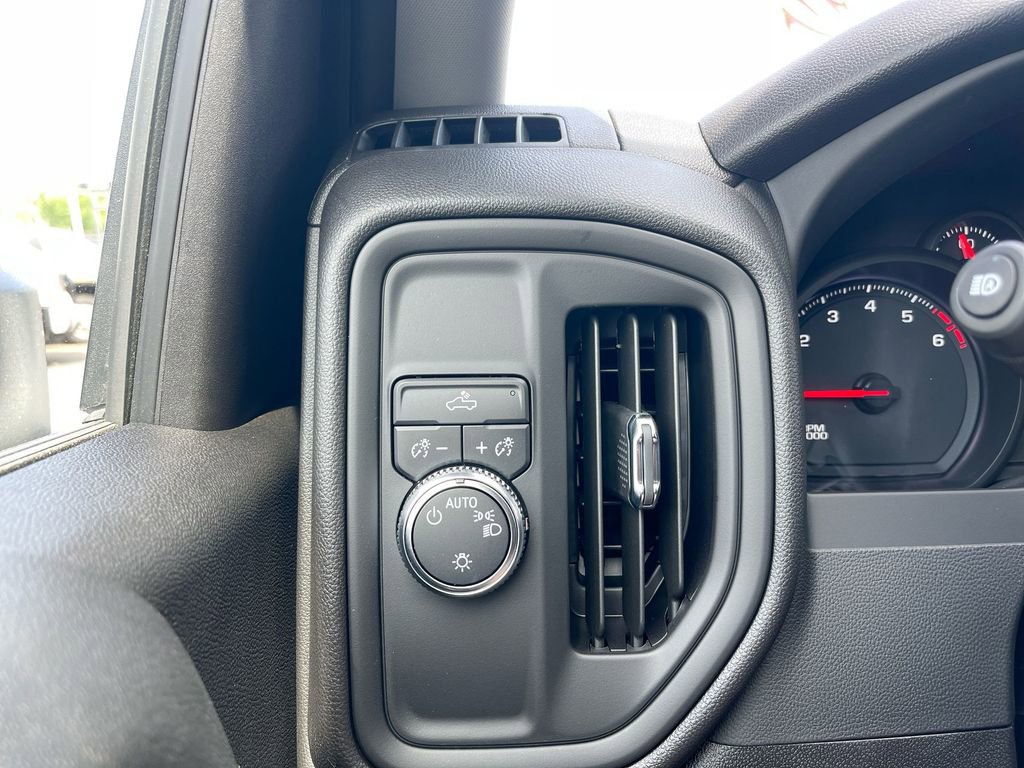 Used 2024 GMC Sierra 2500 Pro w/ Convenience Package image 19