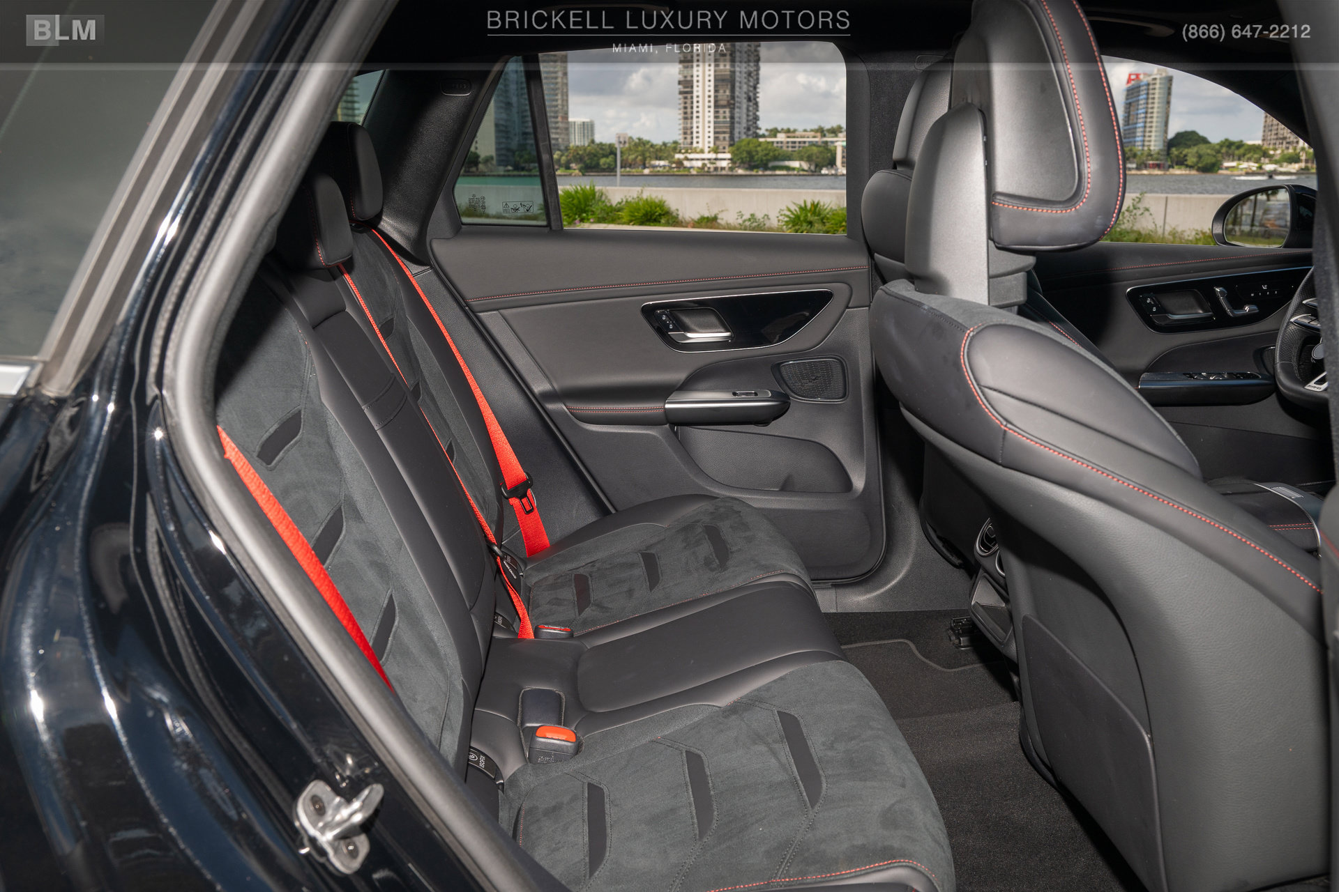 Used 2024 Mercedes-Benz GLC 43 AMG 4MATIC image 22