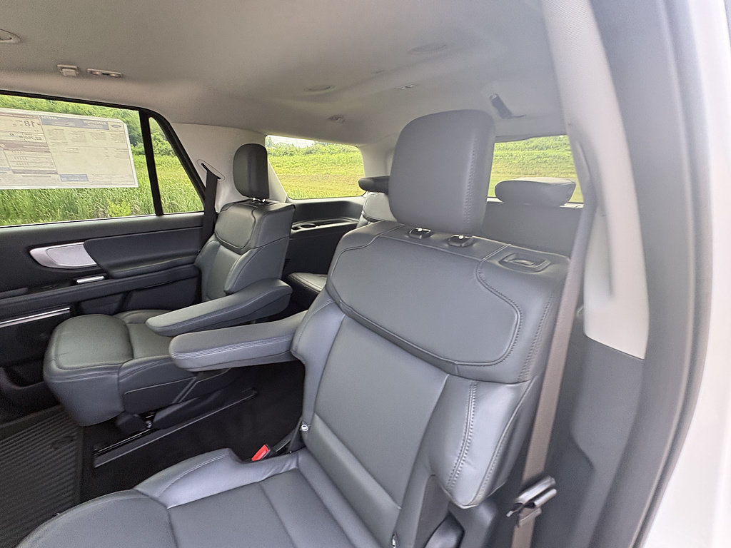 New 2026 Ford Expedition Active AWD/4WD image 20