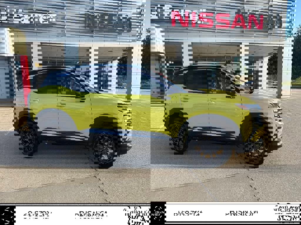 New 2025 Nissan Kicks SR image 12