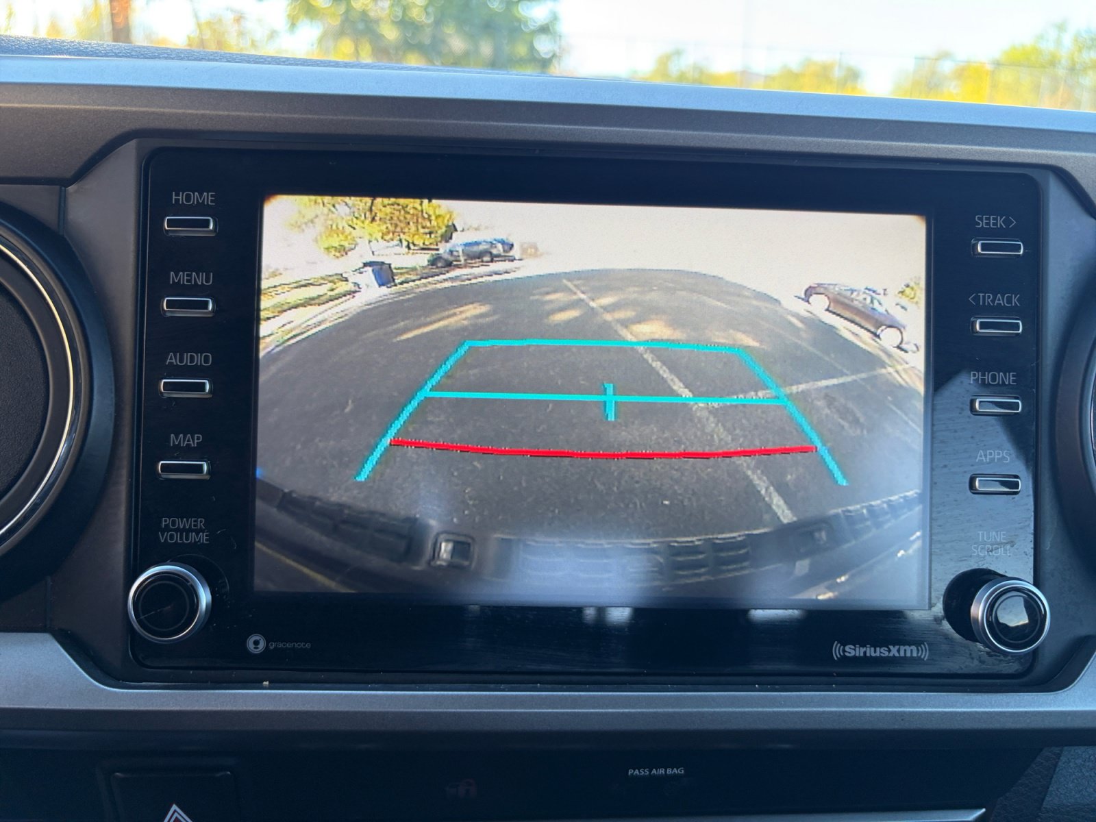 Used 2020 Toyota Tacoma SR5 AWD/4WD image 27