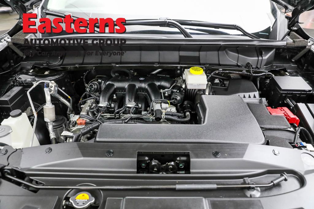 Used 2024 Nissan Pathfinder S image 7