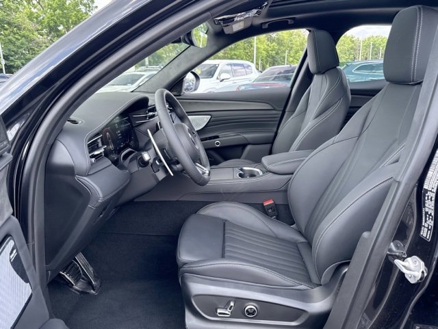 New 2025 Maserati Grecale Trofeo image 12