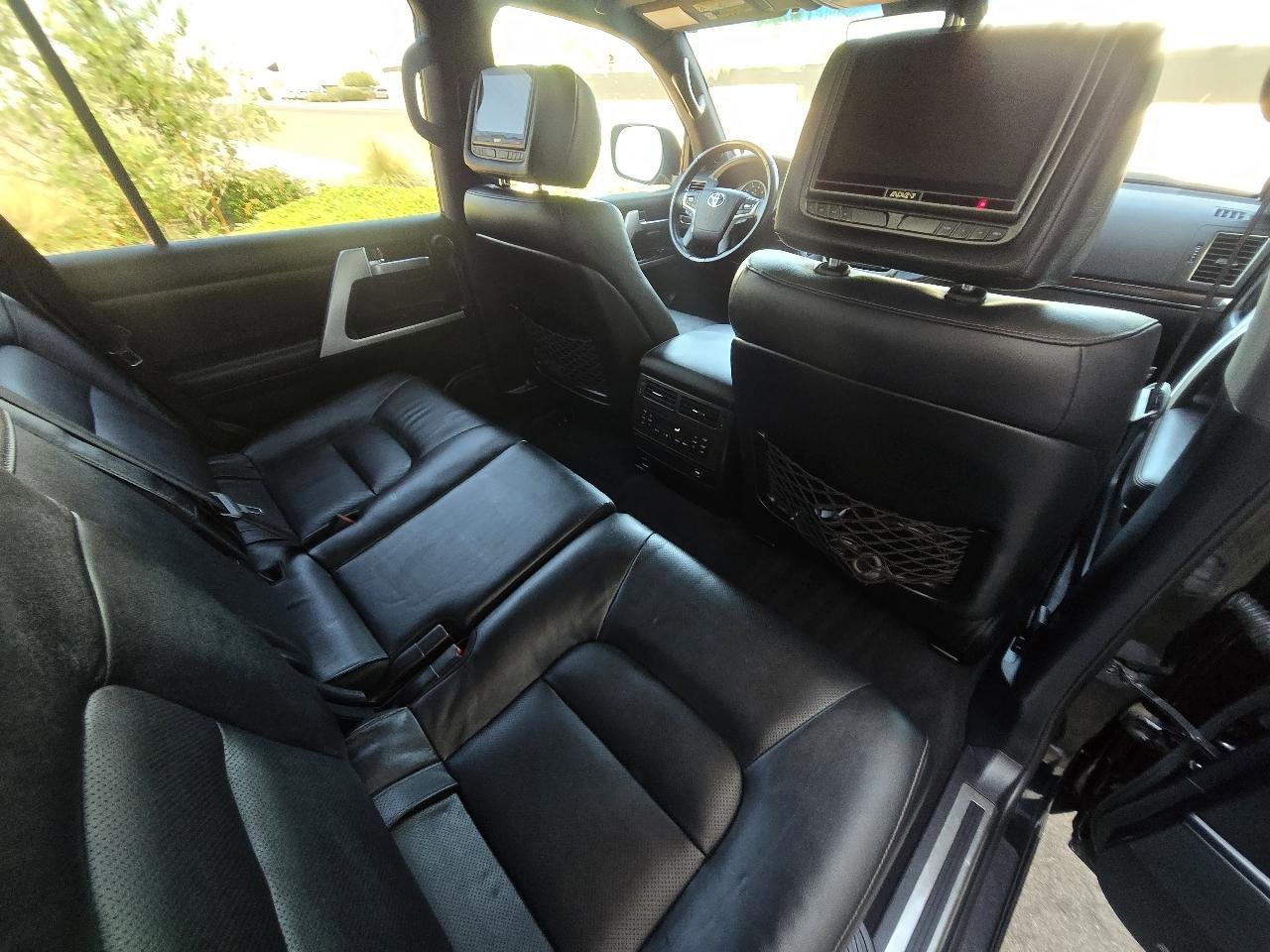 Used 2020 Toyota Land Cruiser Heritage Edition image 55