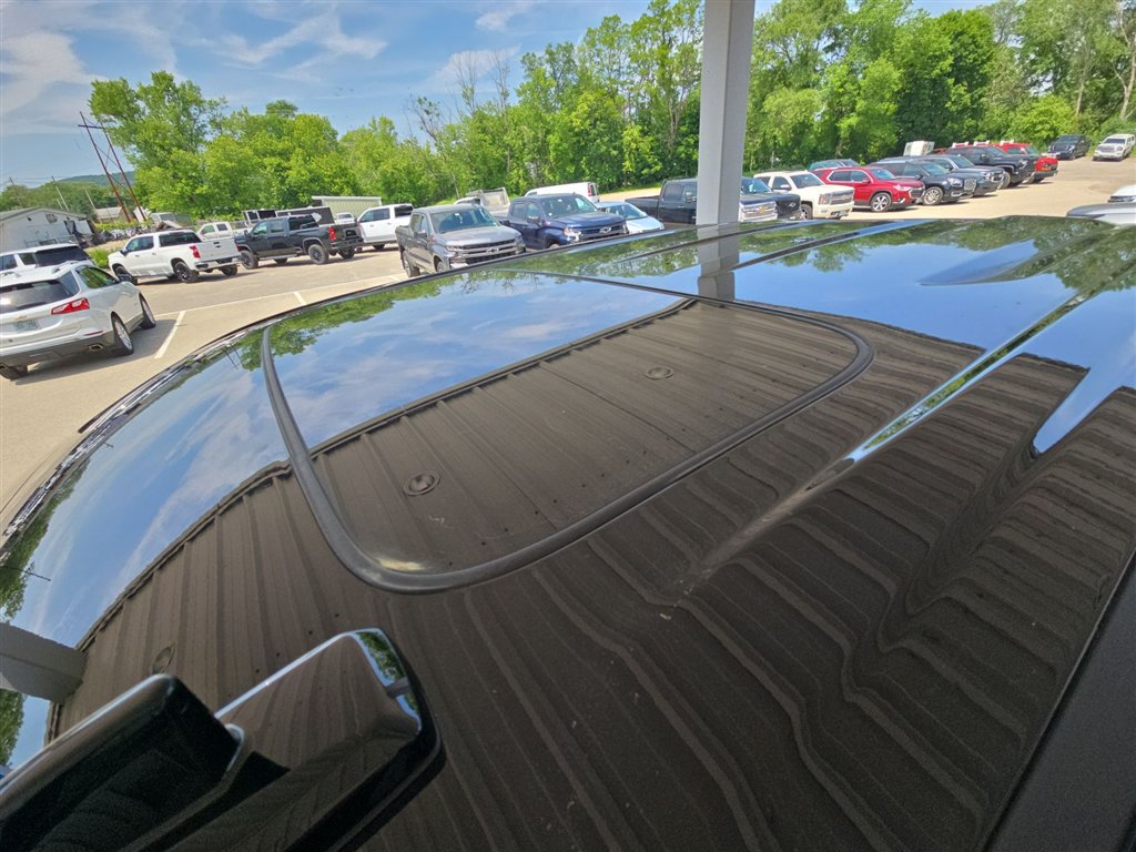 Used 2025 Chevrolet Silverado 1500 High Country w/ High Country Premium Package AWD/4WD image 19