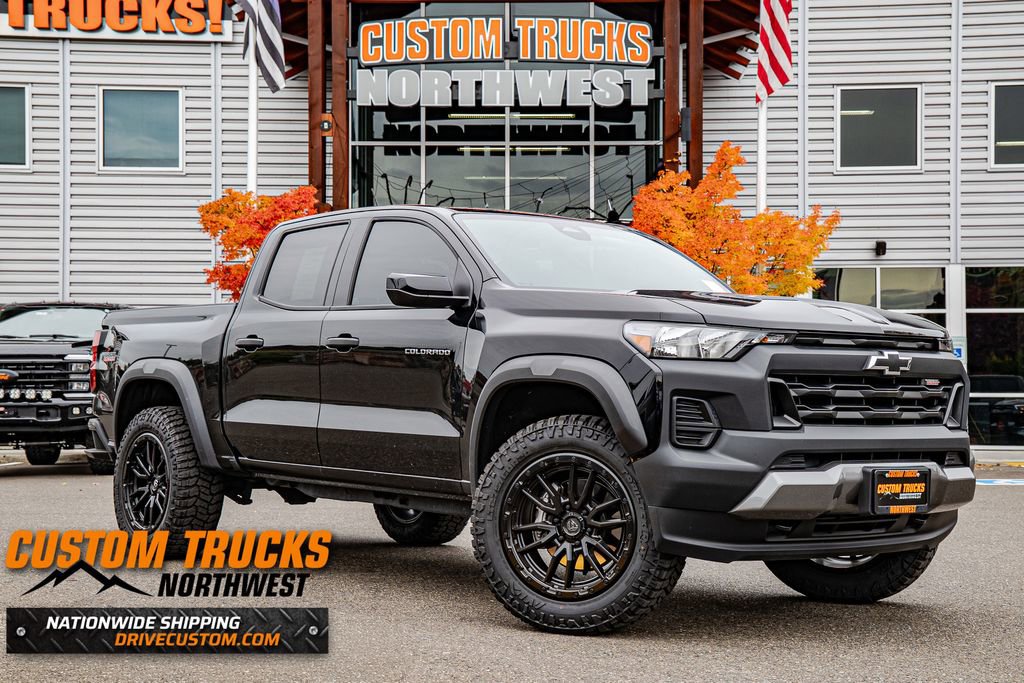 Used 2024 Chevrolet Colorado Trail Boss w/ Advanced Trailering Package