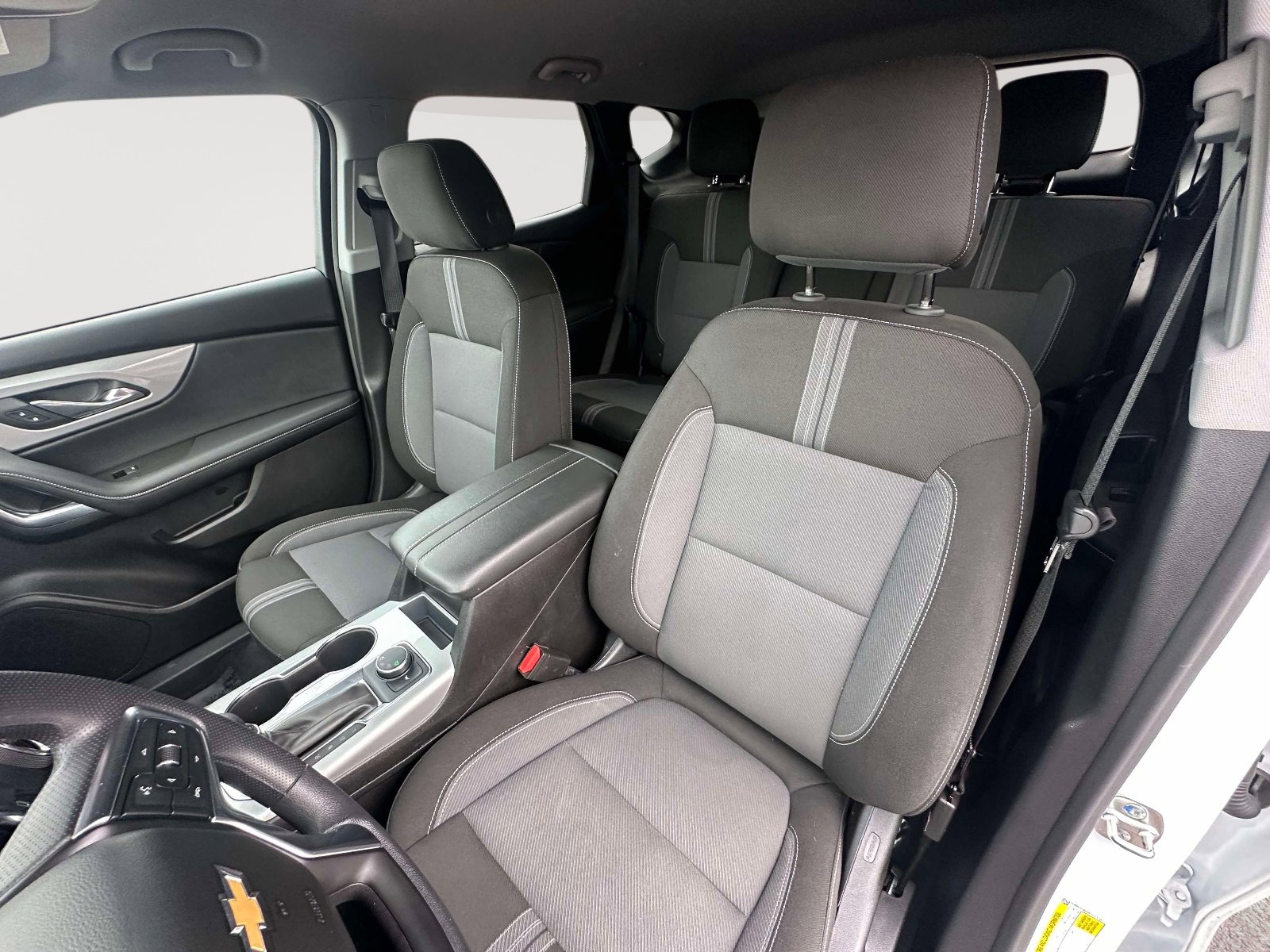 Used 2025 Chevrolet Blazer LT image 24