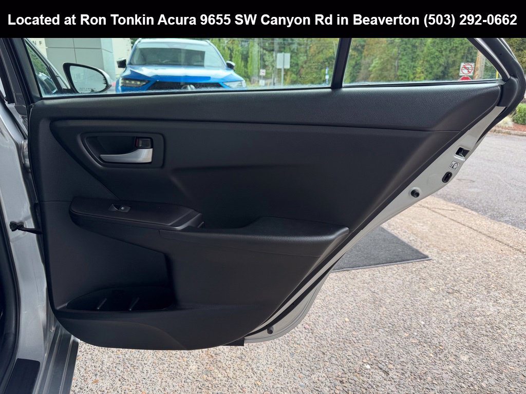 Used 2016 Toyota Camry SE FWD image 26