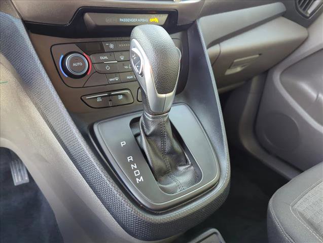 Used 2023 Ford Transit Connect XLT image 11