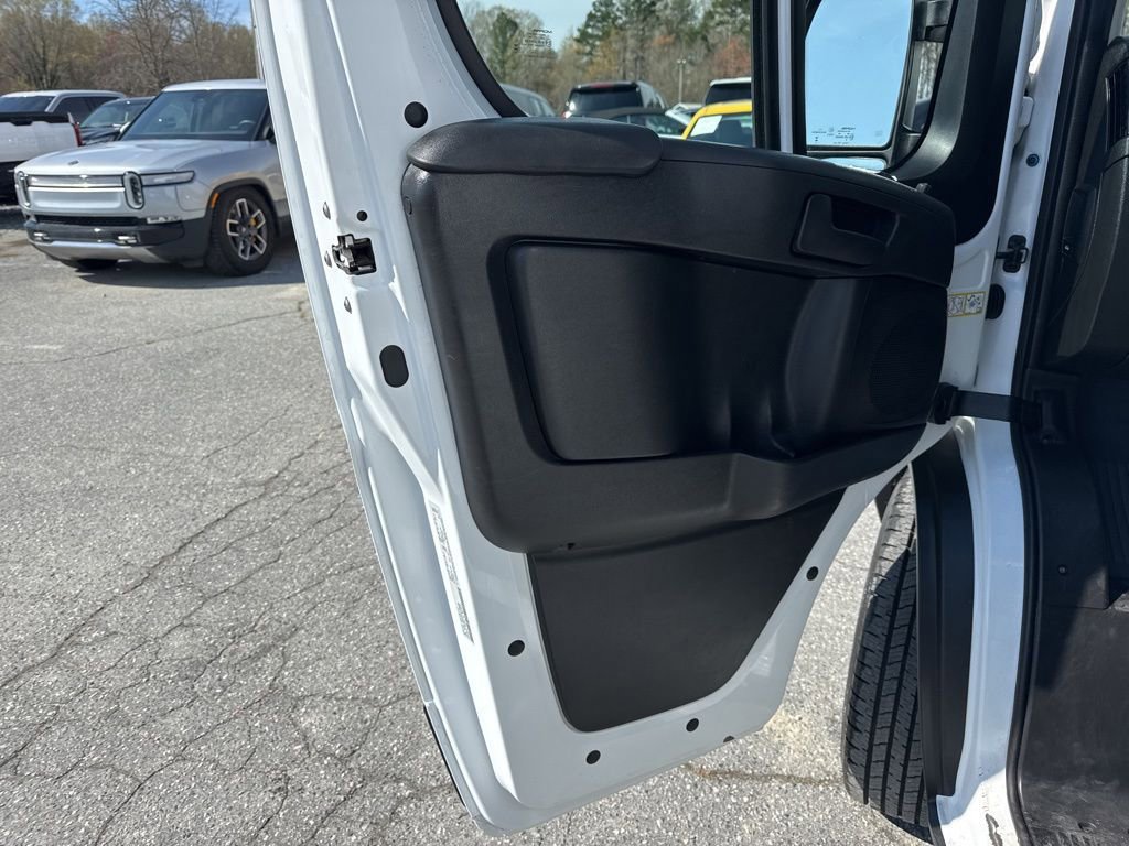 Used 2024 RAM ProMaster 2500 w/ Convenience Group image 22