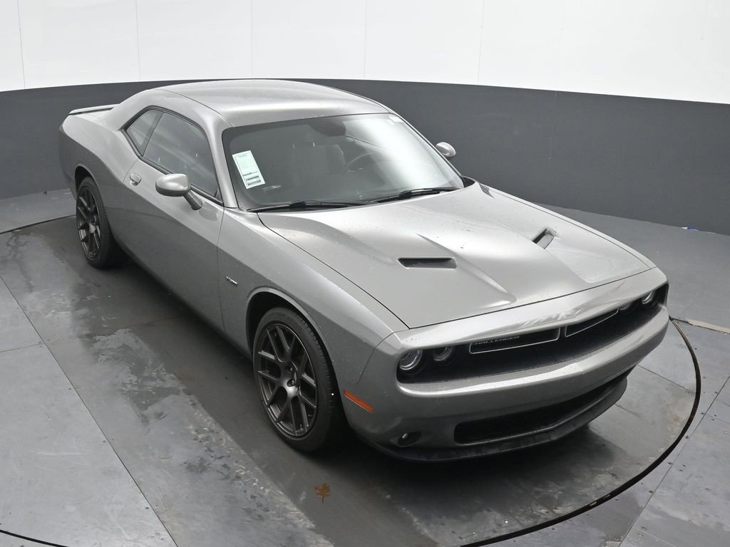 Used 2017 Dodge Challenger R/T image 33