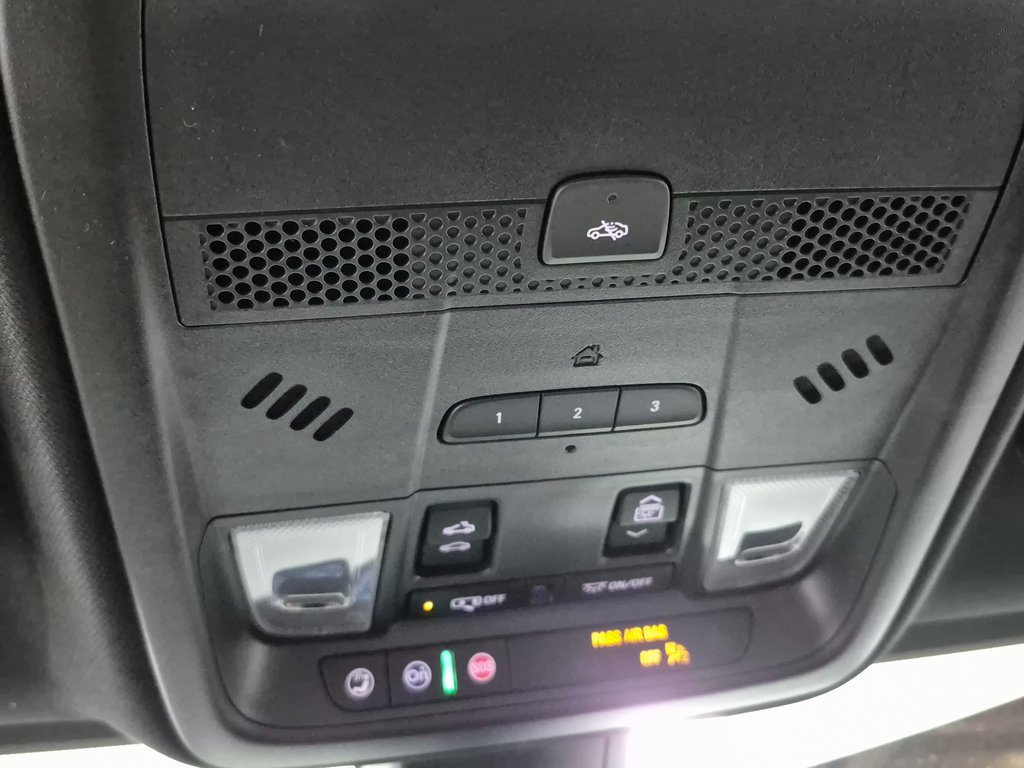 New 2026 Cadillac XT5 Sportv w/ LPO, Floor Liner Package image 32