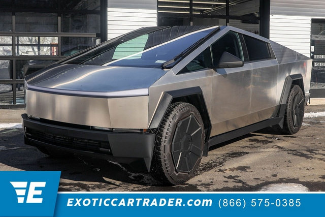 Used 2024 Tesla Cybertruck AWD Crew Cab video 1