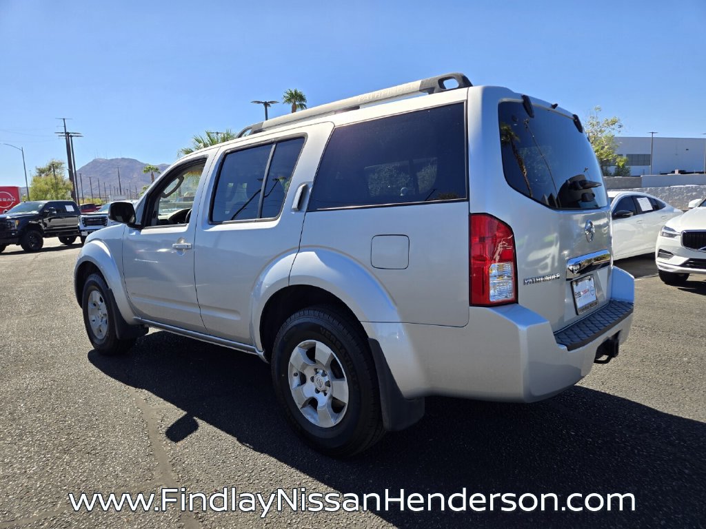 Used 2005 Nissan Pathfinder XE RWD image 4