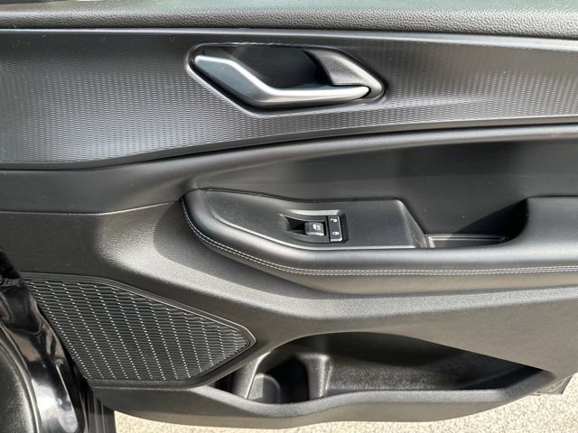 Used 2023 Jeep Grand Cherokee Laredo image 11