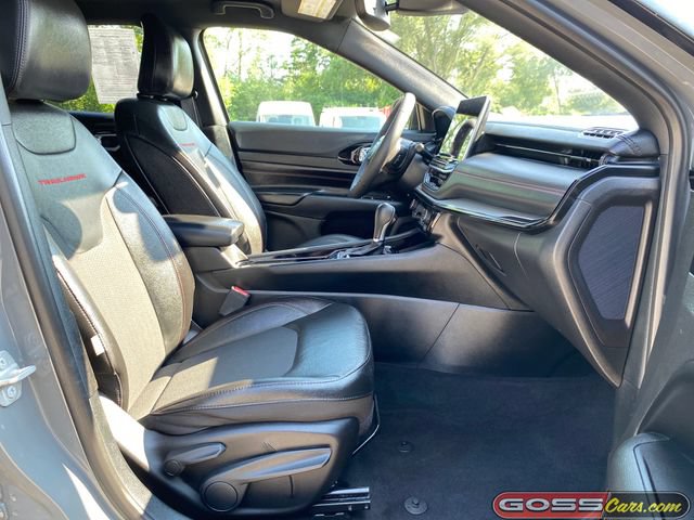 Certified 2024 Jeep Compass Trailhawk AWD/4WD image 6