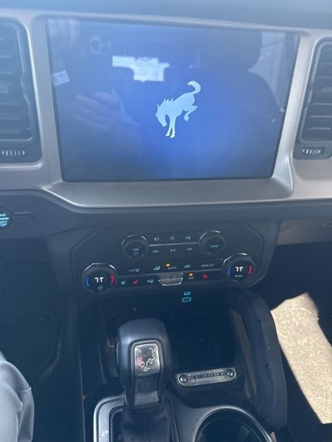 Used 2025 Ford Bronco Outer Banks w/ Sasquatch Package image 9