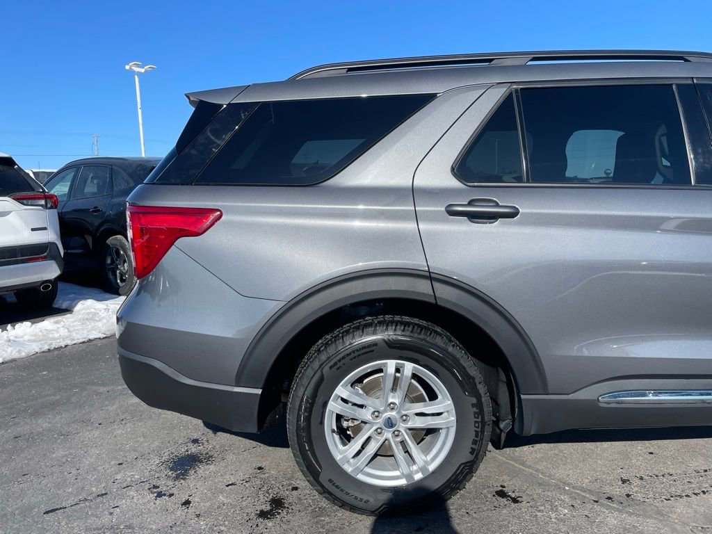 Used 2023 Ford Explorer XLT w/ Equipment Group 202A image 30